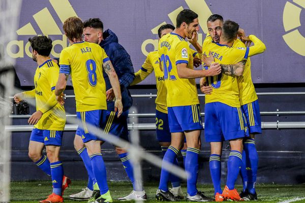 thanh-tich-moi-nhat-cua-doi-bong-cadiz